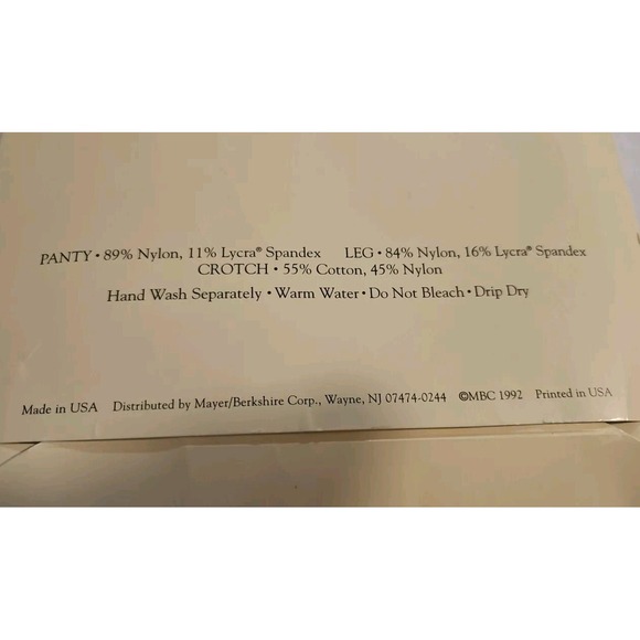 BERKSHIRE QUEEN SILKY SHEER CONTROL TOP PANTYHOSE W Sandalfoot 1X-2X Jet Black - Picture 6 of 6